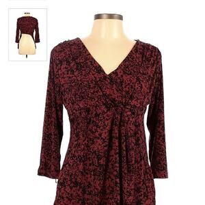 Daisy Fuentes Red and Black Top Size S